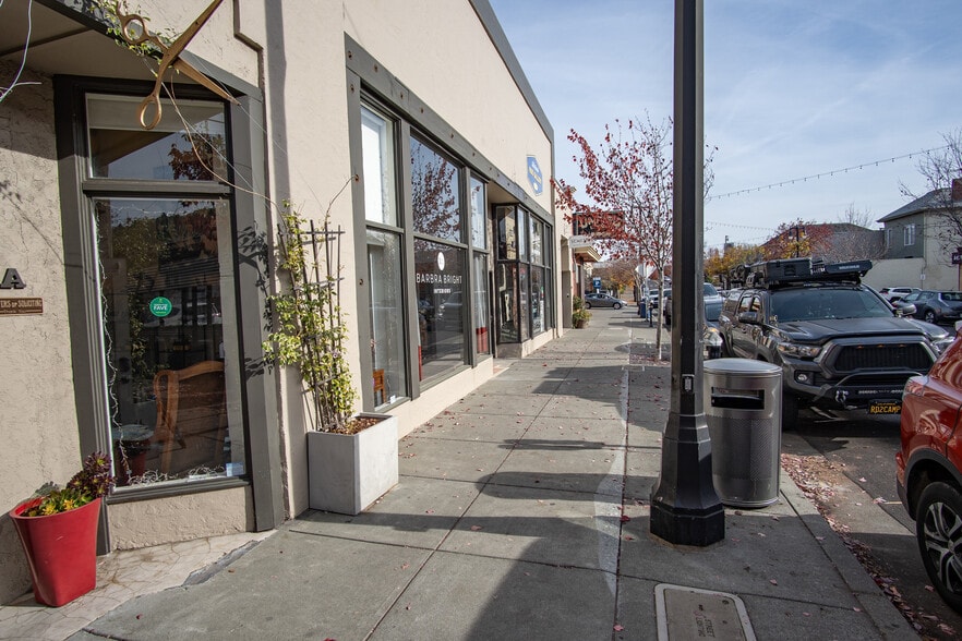 More Photos Of 100 F St, San Rafael Storefront Retail Office For Sale