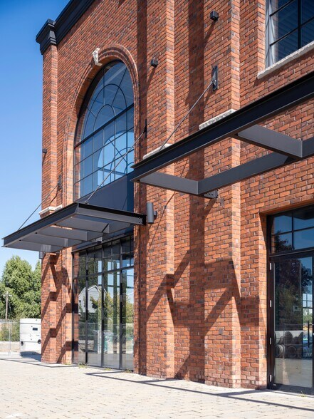 More Photos Of 2650-2672 St. Clair Ave W, Toronto Freestanding For Sale