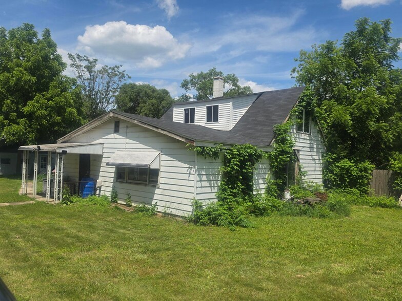 More Photos Of 3253 Minnesota St, Gary Apartments For Sale