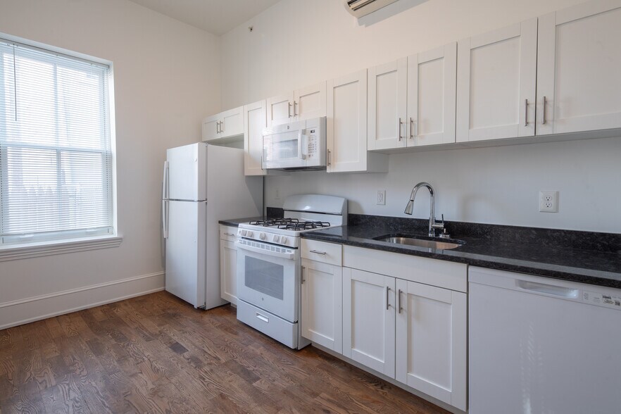 More Photos Of 228 E Hanover St, Trenton Apartments For Sale