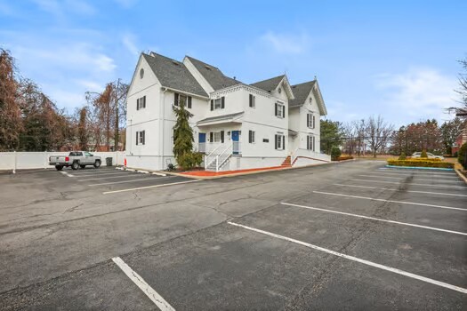 More Photos Of 535 Sycamore Ave, Shrewsbury Medical For Sale