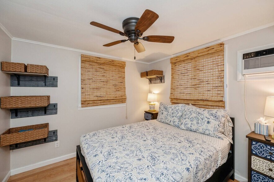 More Photos Of 14 E Landing Rd, Hampton Bays Multifamily For Sale