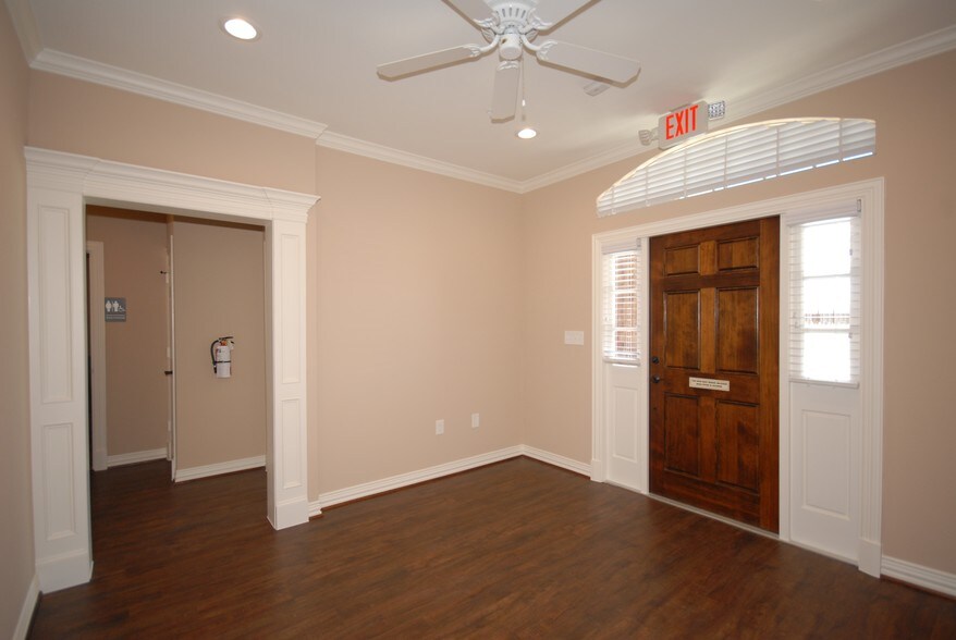 More Photos Of 8951 Collin McKinney Pky, McKinney Medical For Lease