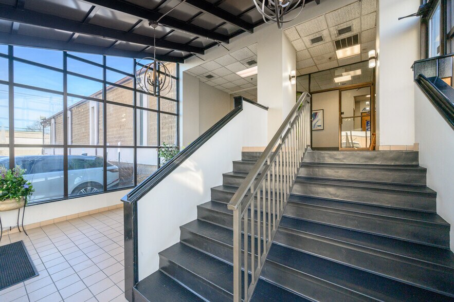 More Photos Of 17-10 River Rd, Fair Lawn Office For Sale
