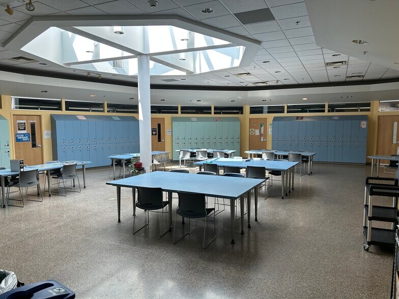 More Photos Of 2210 Oliver Ave N, Minneapolis Lodge Meeting Hall For Lease