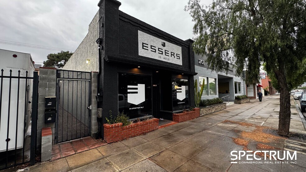 More Photos Of 2707 W Burbank Blvd, Burbank Storefront Retail Residential For Lease
