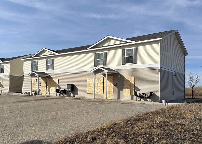 Primary Photo Of 6421 13 Mile Center Rd, Williston Apartments For Sale