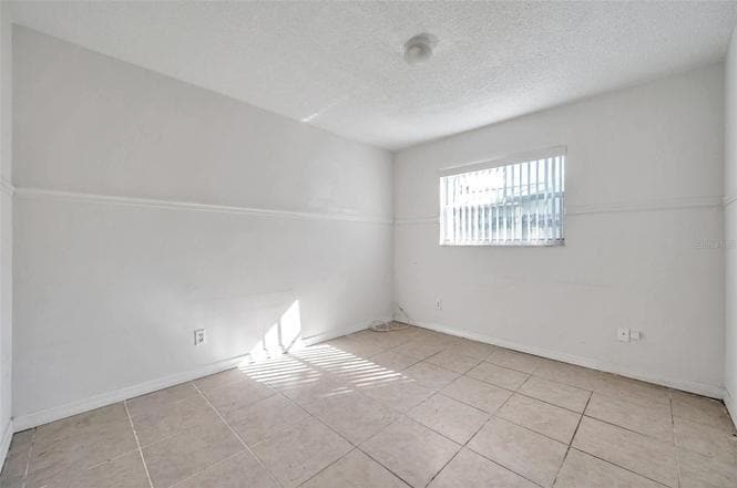 More Photos Of 1005 Lake Palms Dr, Largo Apartments For Sale