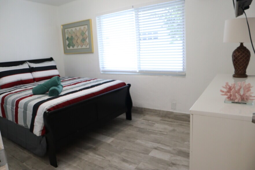 More Photos Of 101-107 Tacoma Ln, West Palm Beach Apartments For Lease