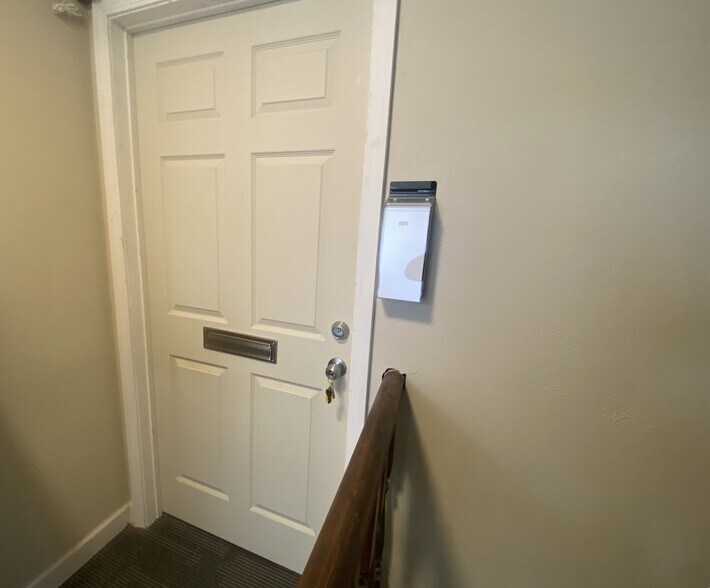 More Photos Of 1 Proactive Dr, New Florence Hotel For Sale