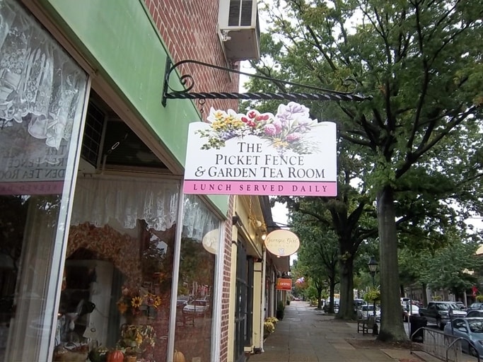 More Photos Of 103 Kings Hwy E, Haddonfield Storefront Retail Office For Lease
