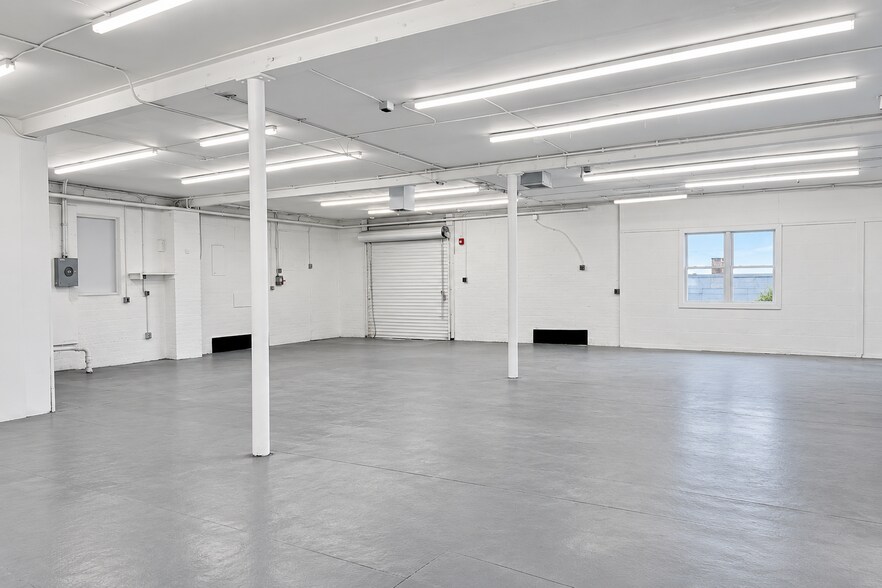 More Photos Of 711 Broadway, Westwood Warehouse For Lease