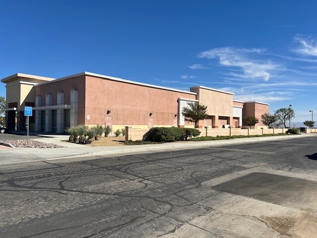 More Photos Of 13605 Bear Valley Rd, Victorville Health Club For Lease