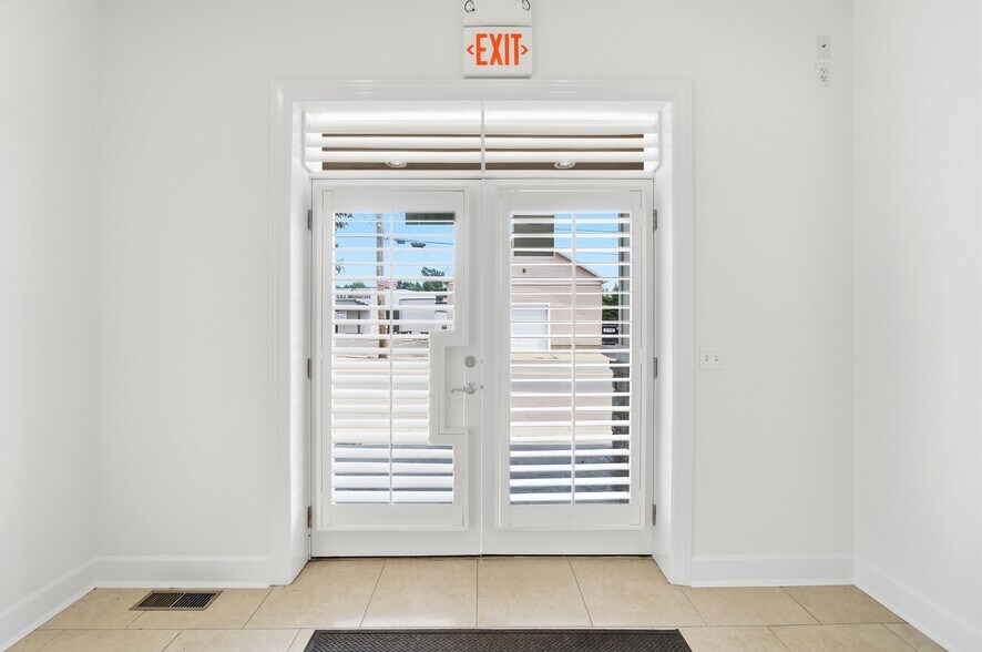 More Photos Of 8177 S Route 48, Maineville Office For Sale