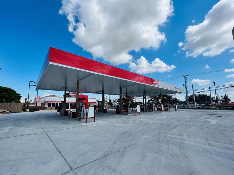 More Photos Of 11600 NW South River Dr, Medley Service Station For Sale