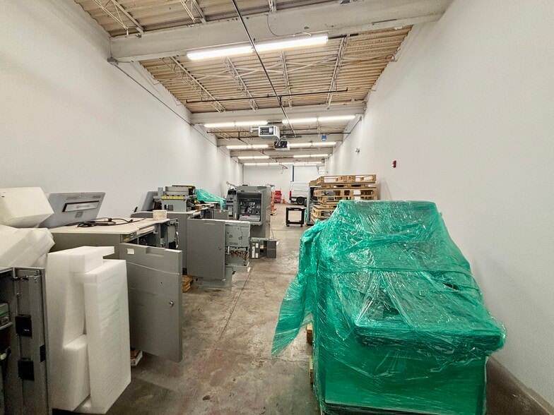 More Photos Of 10 Mt Read Blvd, Rochester Light Distribution For Lease