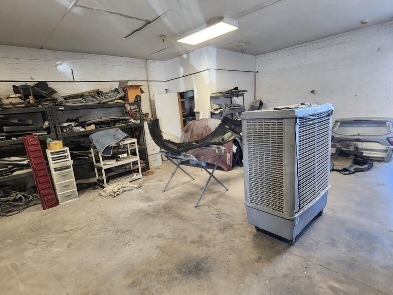 More Photos Of 2017 W Ironwood Dr, Phoenix Service For Sale