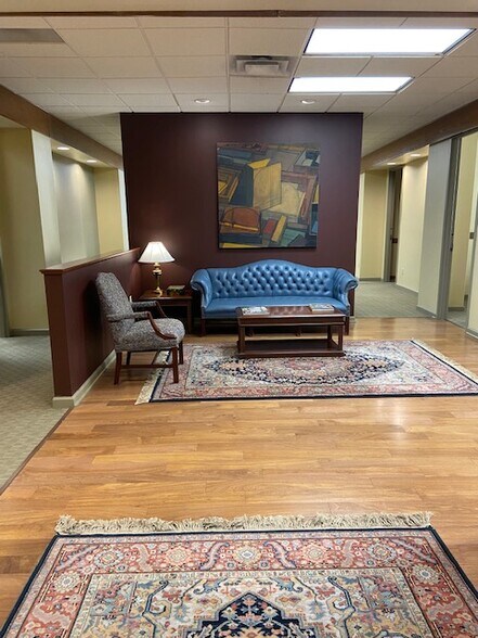 More Photos Of 710 Fifth Ave, Pittsburgh Office Residential For Sale