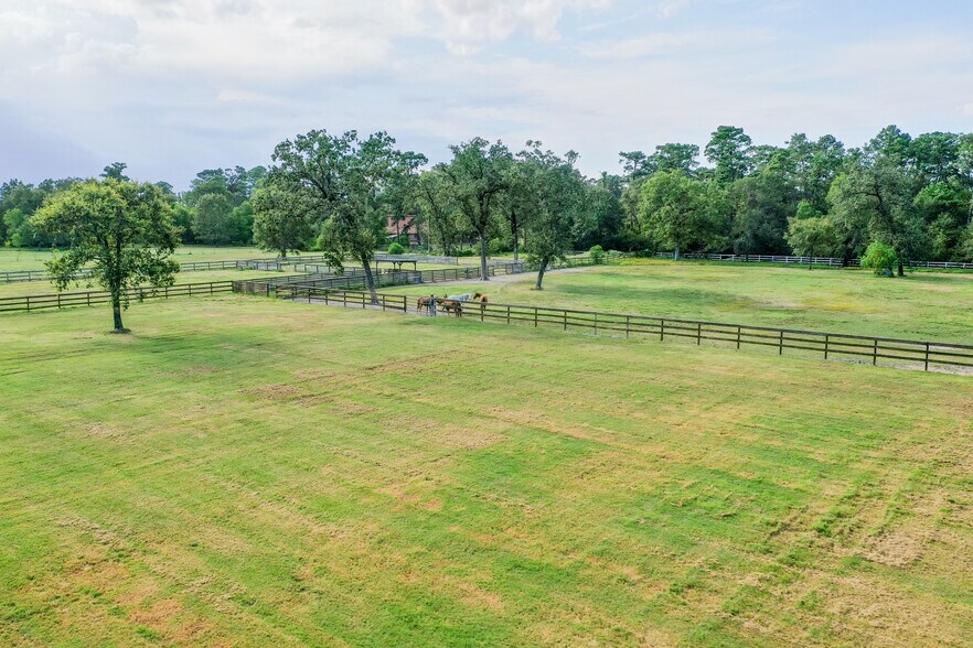 More Photos Of 19323 Belleau Wood Dr, Humble Flex For Sale
