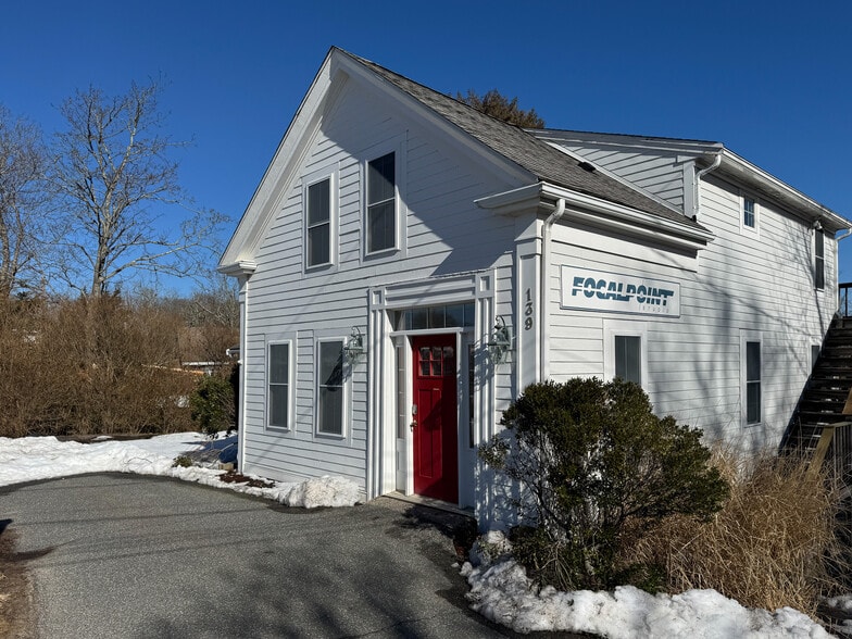 More Photos Of 139 Rt 6A, Orleans Office For Lease
