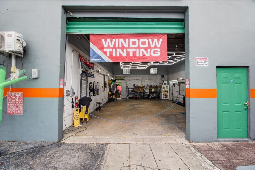 More Photos Of 449 E Okeechobee Rd, Hialeah Warehouse For Sale