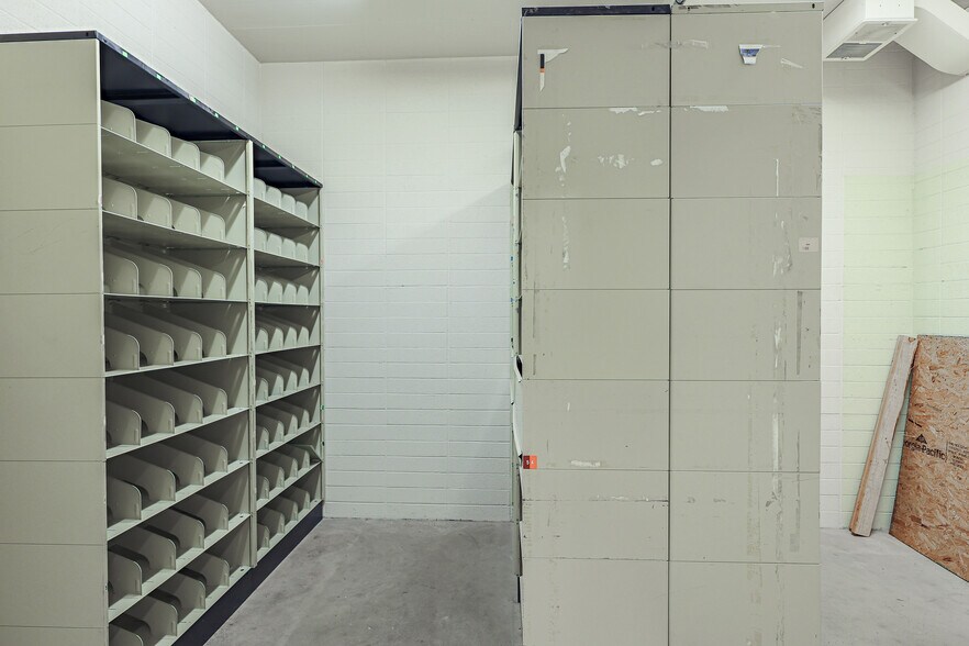 More Photos Of 971 E Broadway Ave, Atwater Office For Lease