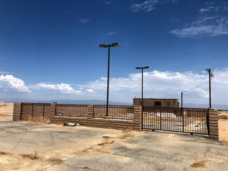 More Photos Of 1972 Thomas R Cannell Rd, Thermal Parking Lot For Sale