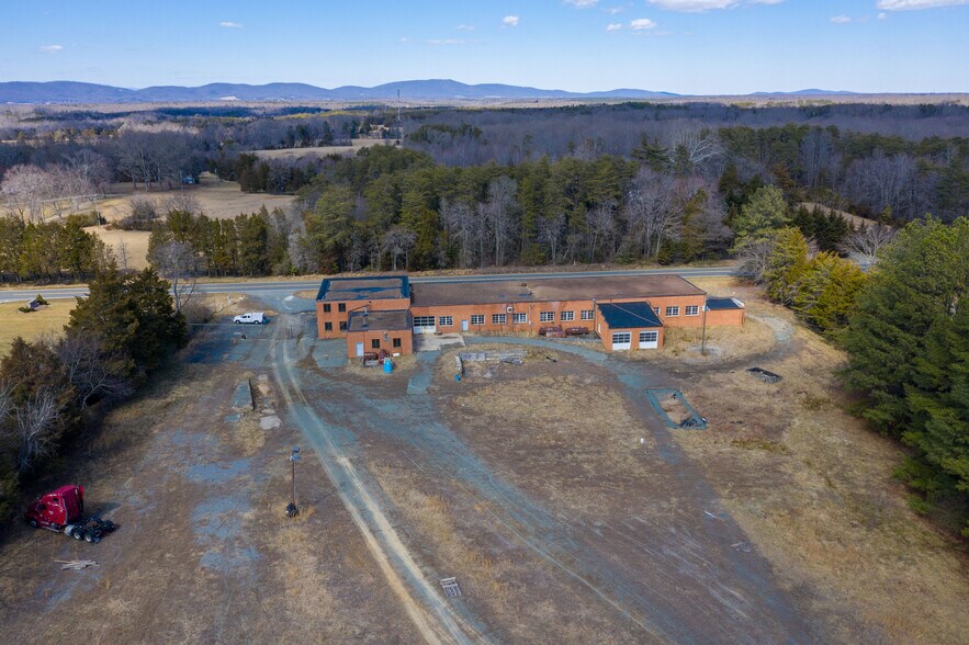 More Photos Of 2428 Richmond Rd, Troy Auto Salvage Facility For Sale