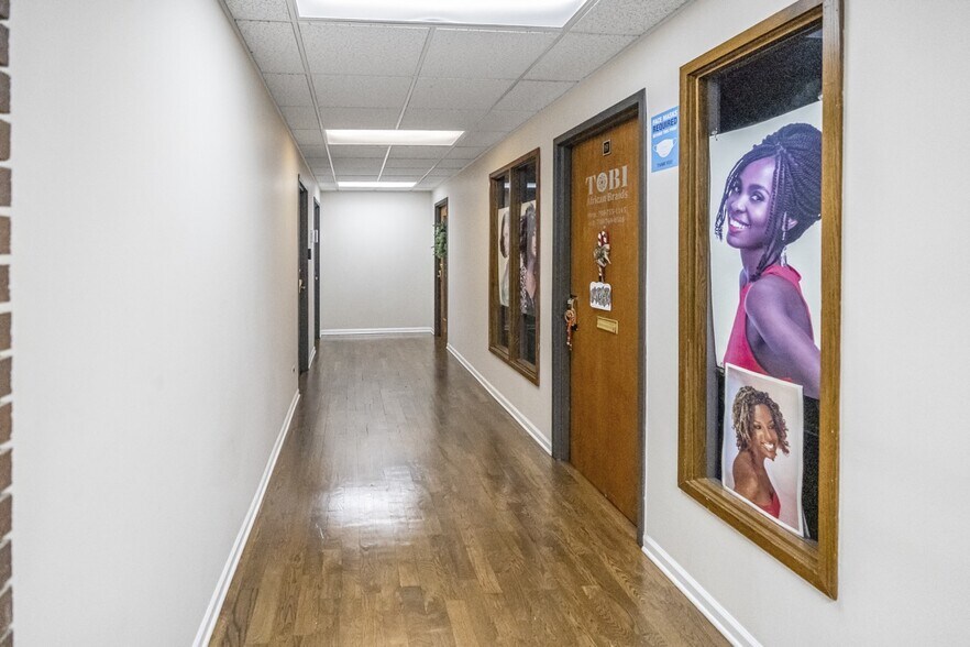 More Photos Of 3612 Lincoln Hwy, Olympia Fields Office For Lease