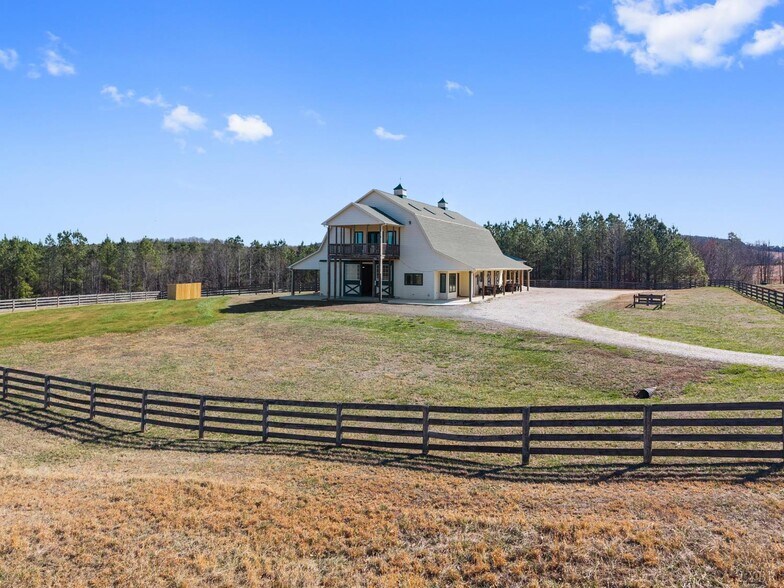 More Photos Of 1433 Piney Mountain Rd, Appomattox Specialty For Sale