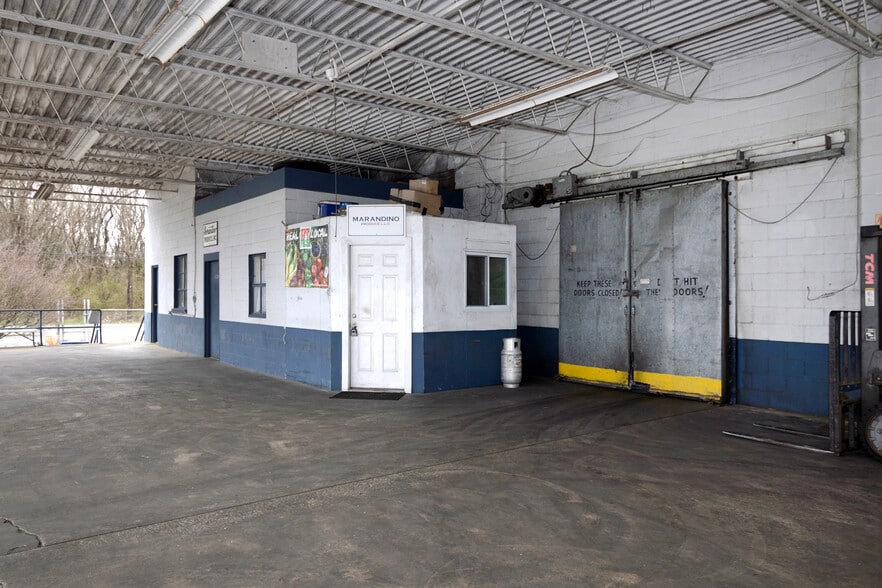 More Photos Of 344 Main Rd, Vineland Freestanding For Sale