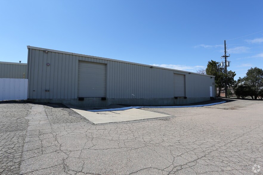 More Photos Of 1690 Chambers Rd, Aurora Light Distribution For Lease