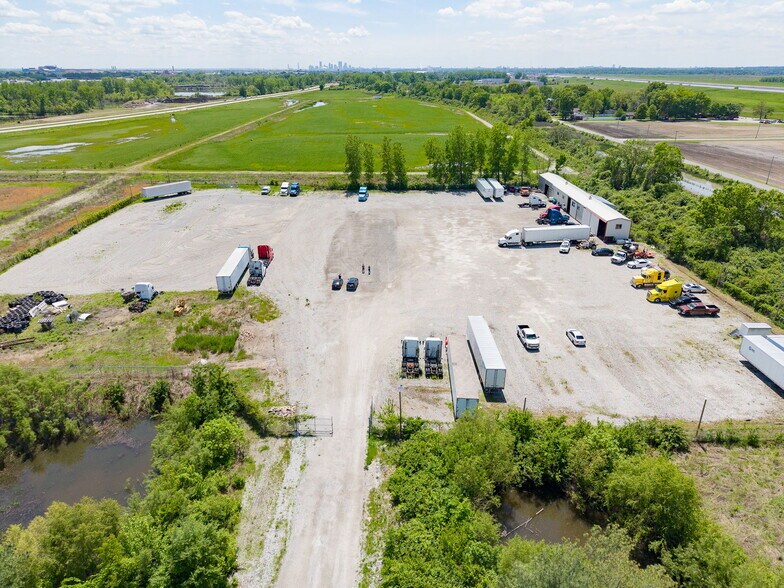 More Photos Of 440 W Pontoon Rd, Granite City Land For Sale