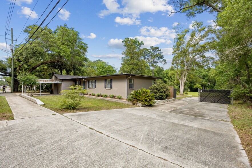 More Photos Of 3243 Parental Home Rd, Jacksonville Office For Sale