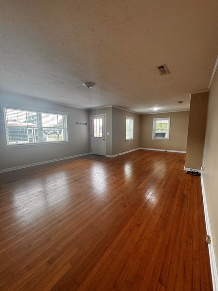 More Photos Of 3095 Hartford Hwy, Dothan Office For Sale
