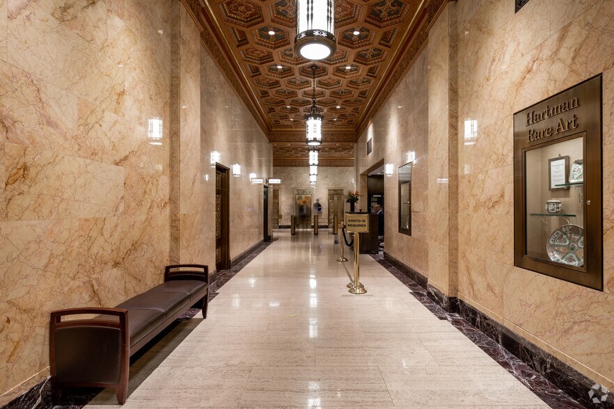 More Photos Of 515 Madison Ave, New York Office For Lease