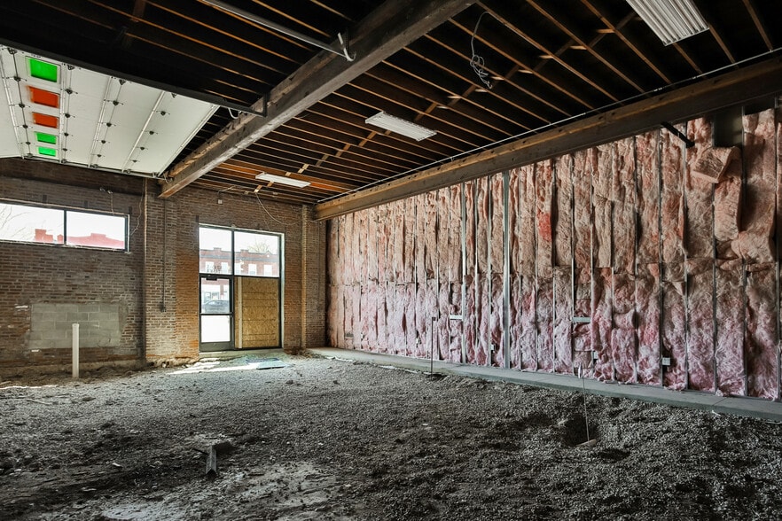 More Photos Of 4210 Itaska St, Saint Louis Flex For Lease