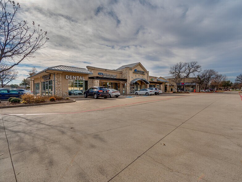 More Photos Of 897 N MacArthur Blvd, Coppell Medical For Lease
