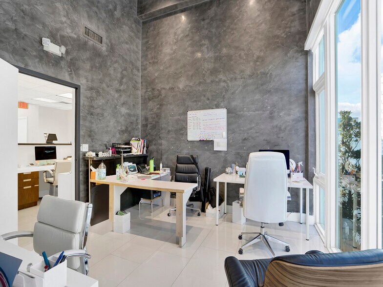 More Photos Of 1675 SW 27th Ave, Miami Medical For Sale