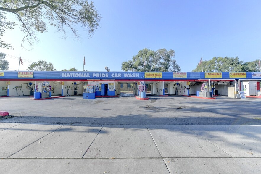 More Photos Of 2637 E 100th St, Chicago Carwash For Sale