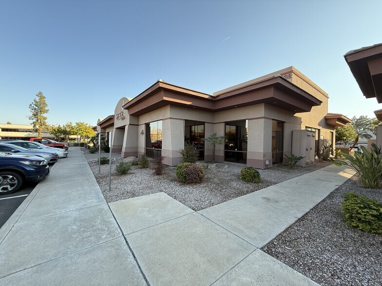 More Photos Of 1830 S Alma School Rd, Mesa Medical For Sale