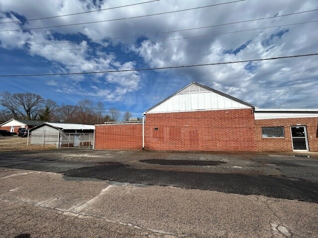 More Photos Of 203 E 29th St, Kannapolis Specialty For Sale