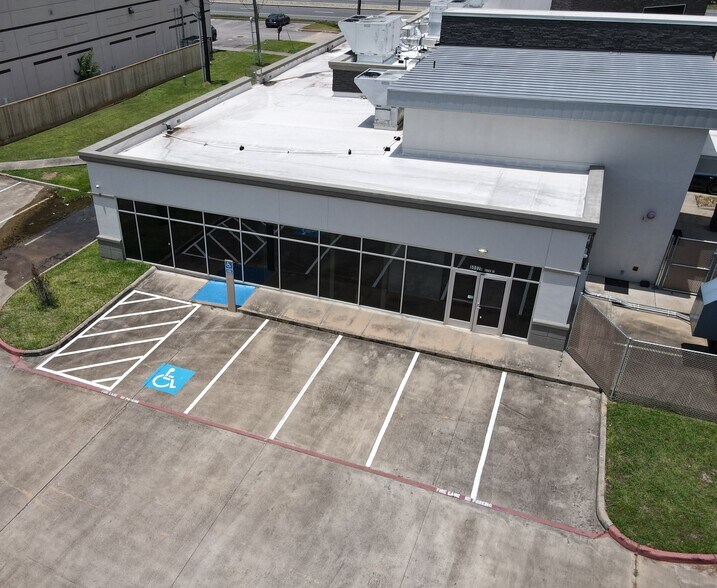 Primary Photo Of 5037 Fm 2920 Rd, Spring Hospital For Lease