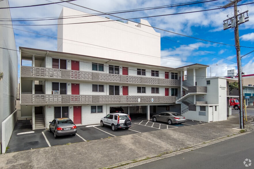 More Photos Of 1865-1871-1 S King St, Honolulu Storefront Retail Residential For Lease