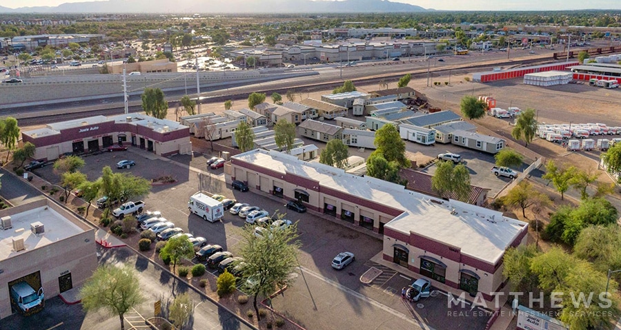 Primary Photo Of 13427 W Westgate Dr, Surprise Auto Repair For Lease