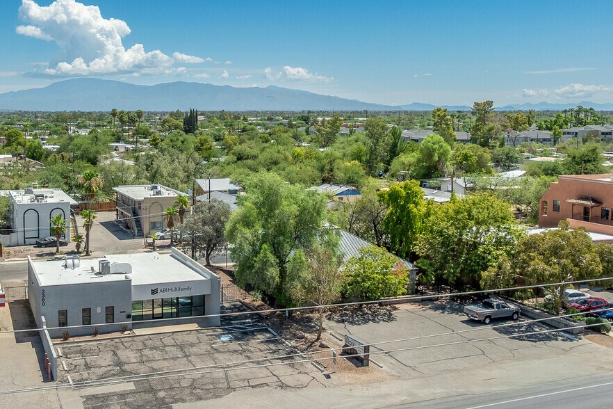 More Photos Of 3360 N Country Club Rd, Tucson Office Residential For Sale