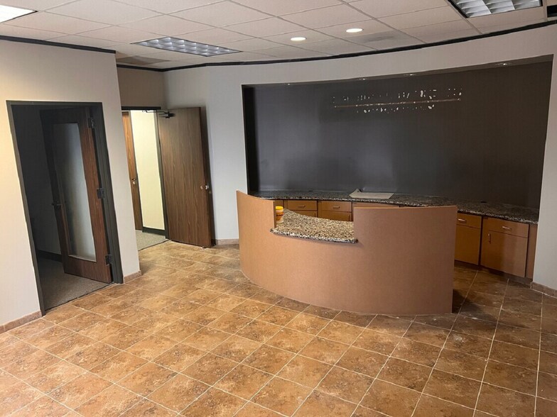 More Photos Of 23800 Northwest Fwy, Cypress Medical For Lease