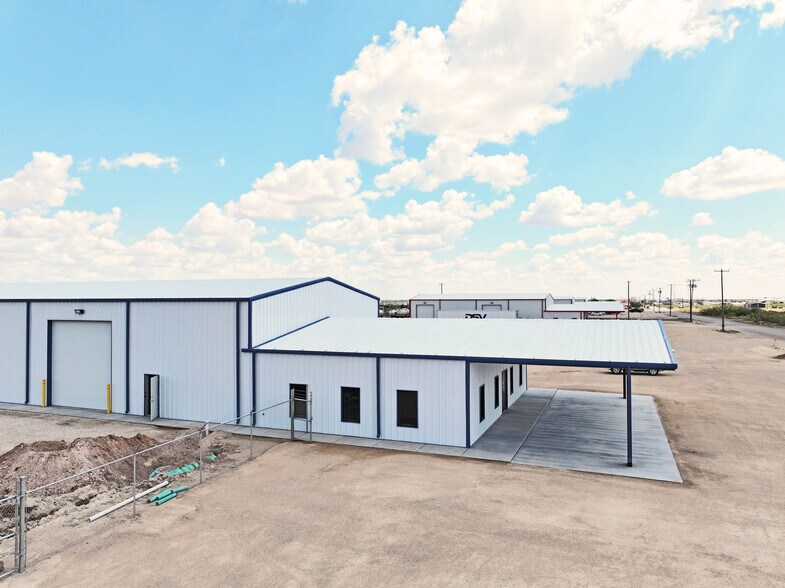 More Photos Of 8340 Boles Rd., Odessa Warehouse For Lease