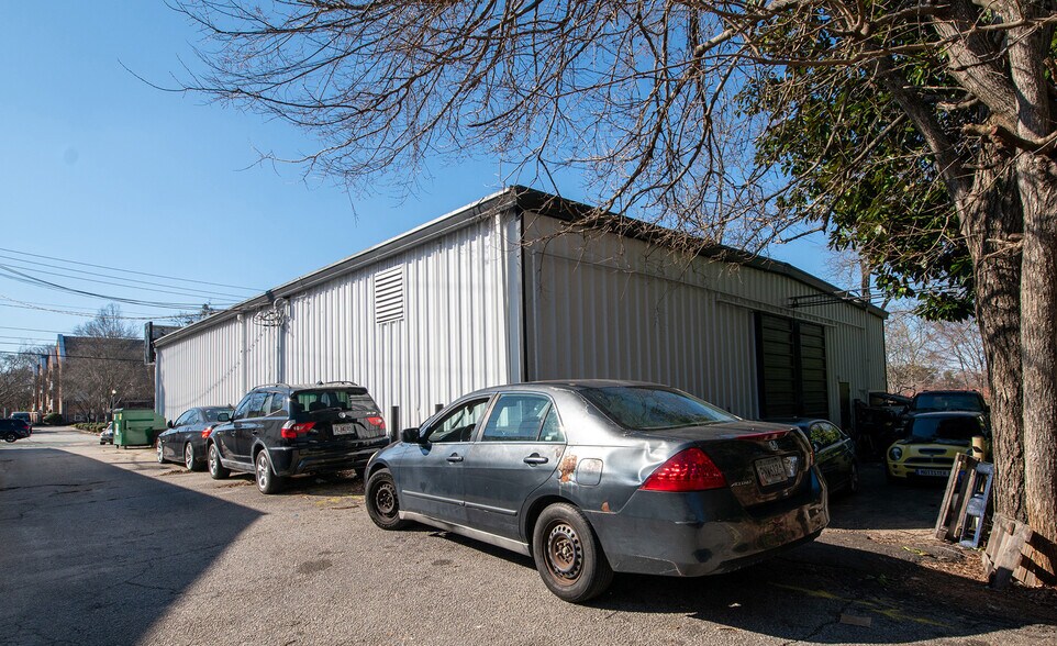 More Photos Of 803 Church St, Decatur Auto Repair For Sale