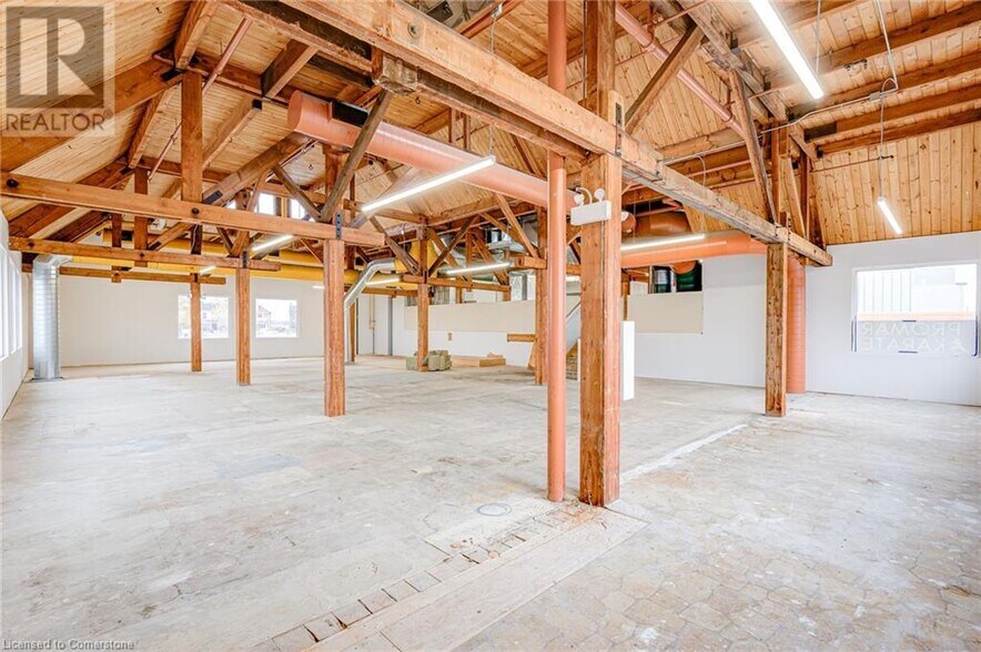 More Photos Of 10 Church St W, Woolwich Storefront Retail Office For Lease